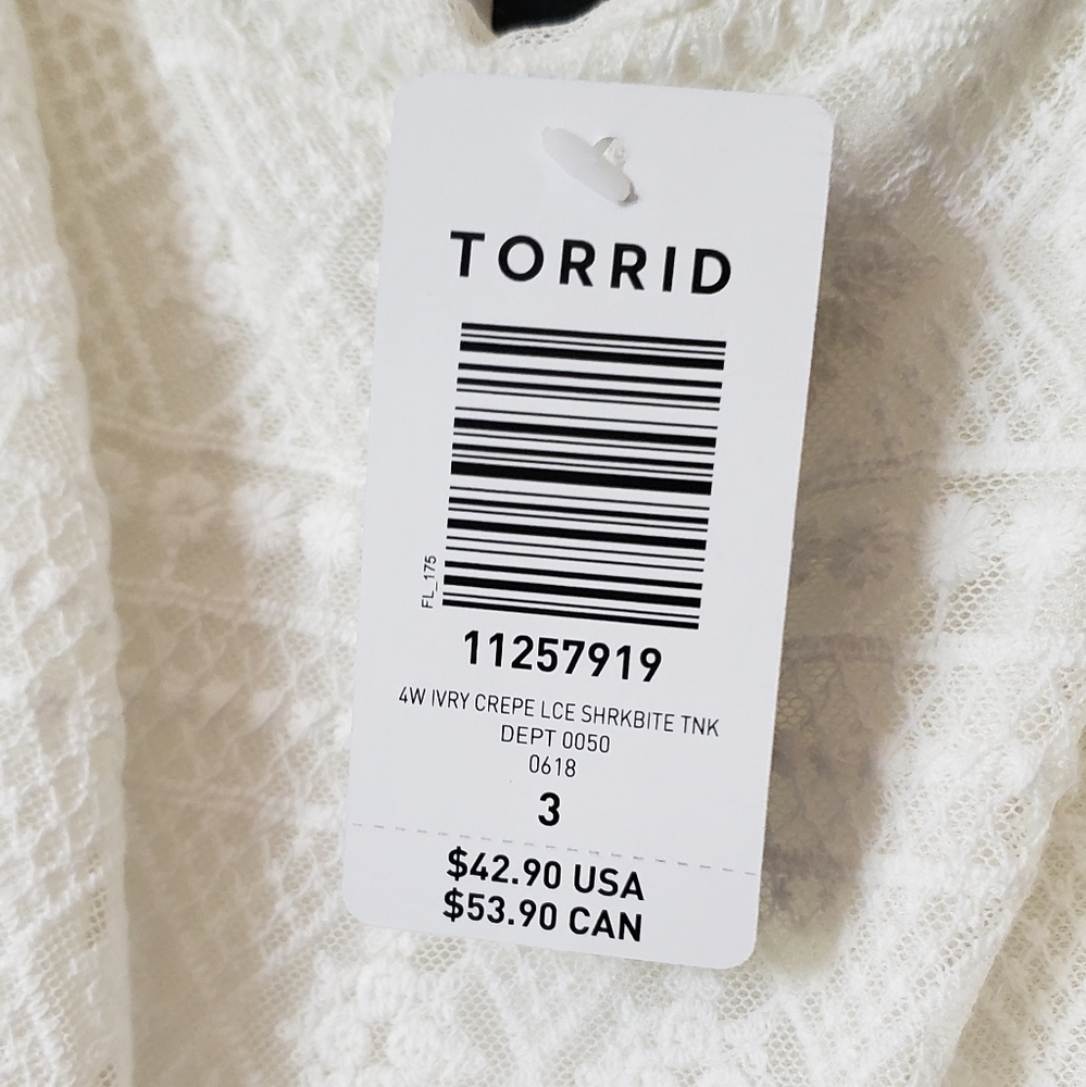 Torrid blouse - Picture 3 of 4